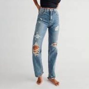 SOLD - Free People CRVY Straight Shooter Jeans